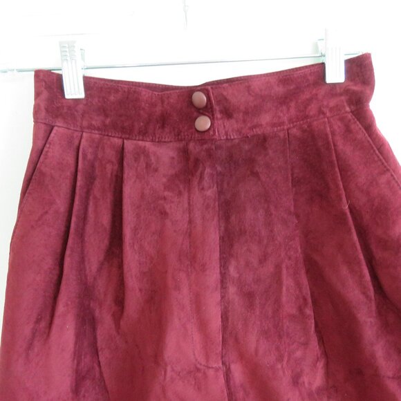 VINTAGE DANIER Deadstock Maroon Leather Suede High Waisted Shorts - Size 4 NWT - Picture 3 of 15